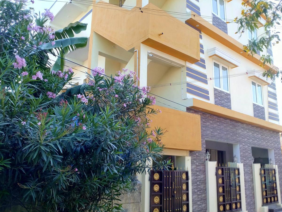 Bluebell Residency Hotel Karaikkudi Esterno foto
